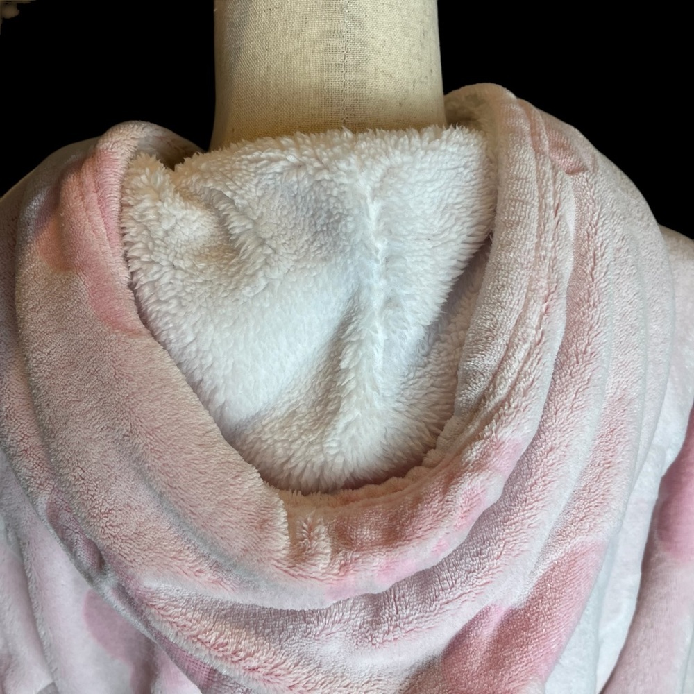 Disney Mickey Head Lounger Pink Sherpa Hood size S - Picture 5 of 11